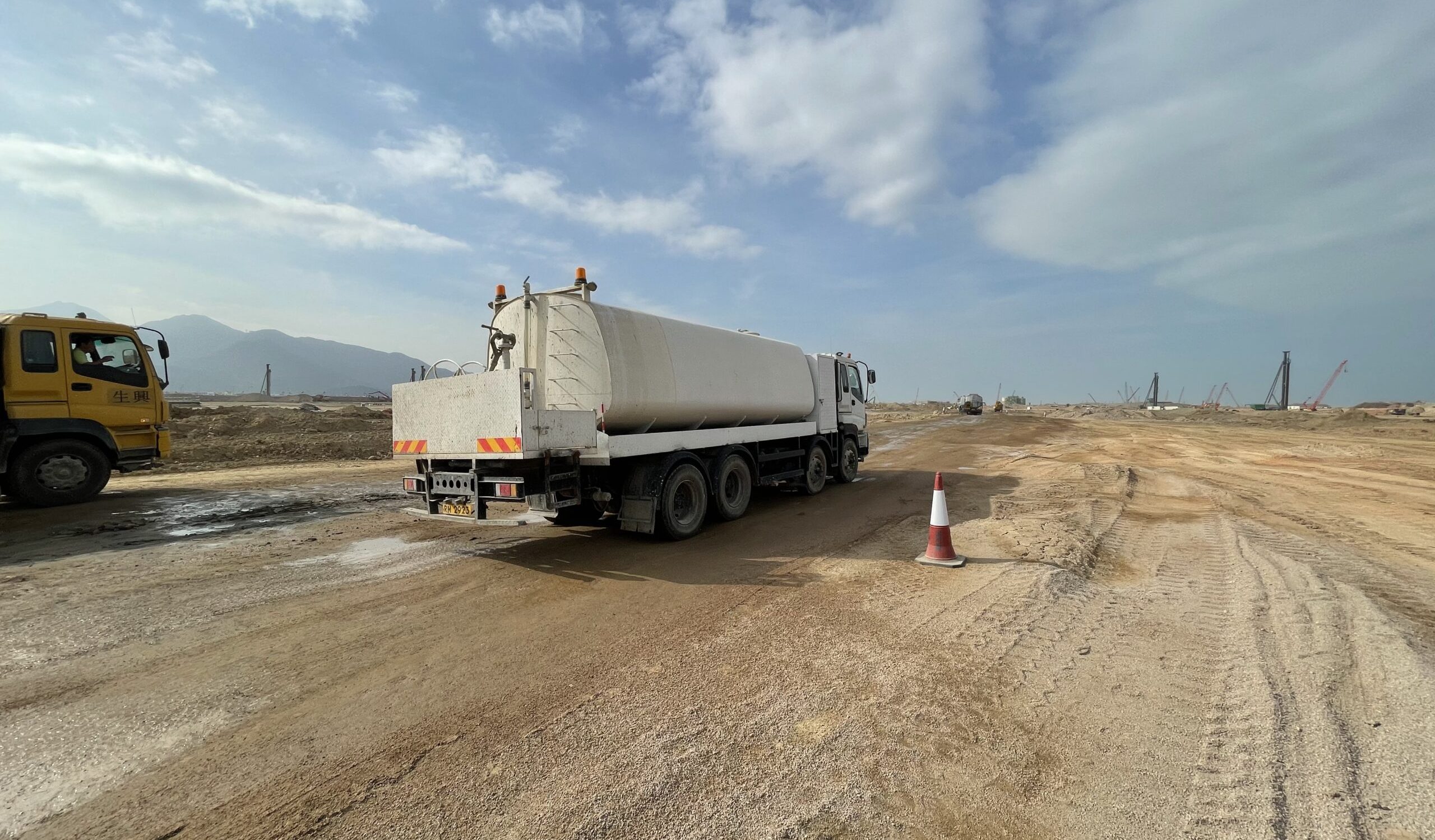 73630233-0AC8-4671-8800-6CFD0D7B753D